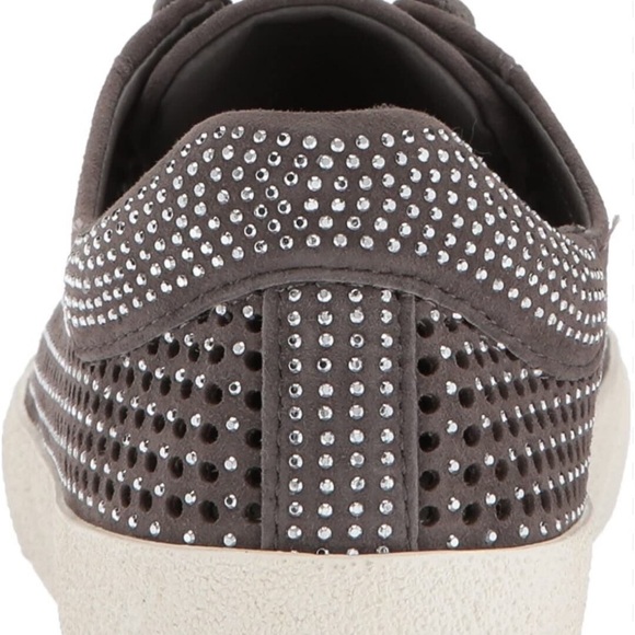 NWT Vince Camuto Leather Chenta Sneakers Perforated & Studded Lace Ups Size 7.5 - Picture 2 of 10